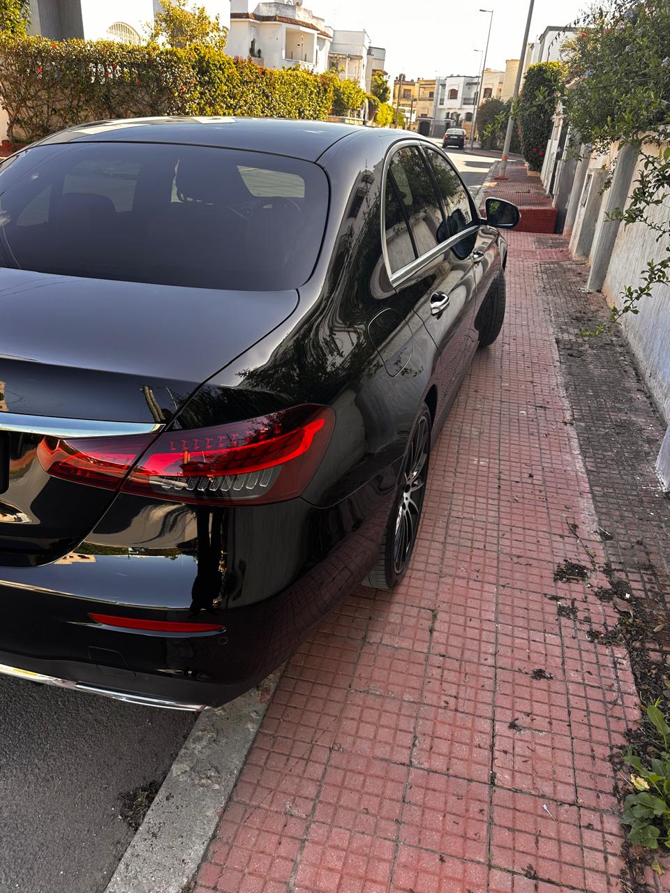 Lazrak auto Mercedes-benz e220d amg 2021 11 